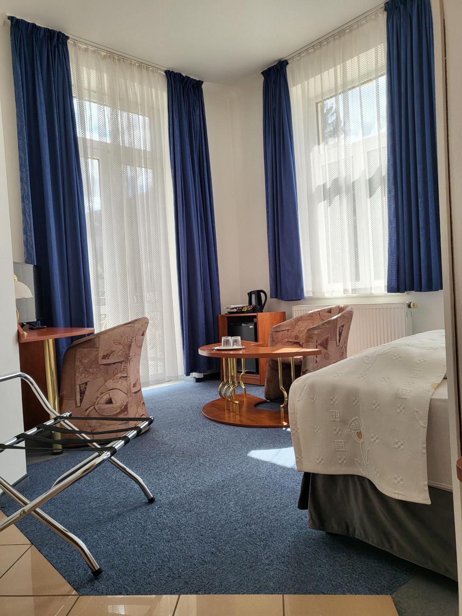 Hotel Margit Trenčianske Teplice Buitenkant foto