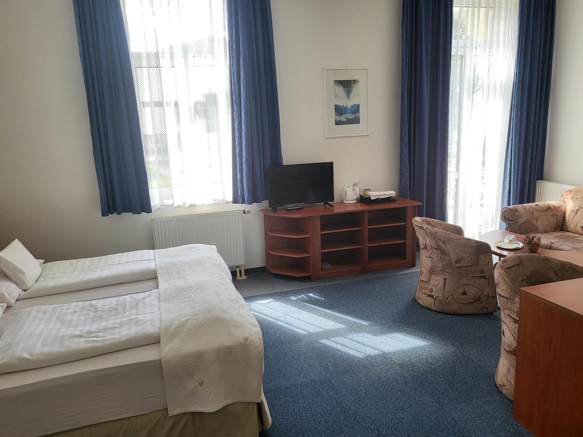Hotel Margit Trenčianske Teplice Buitenkant foto