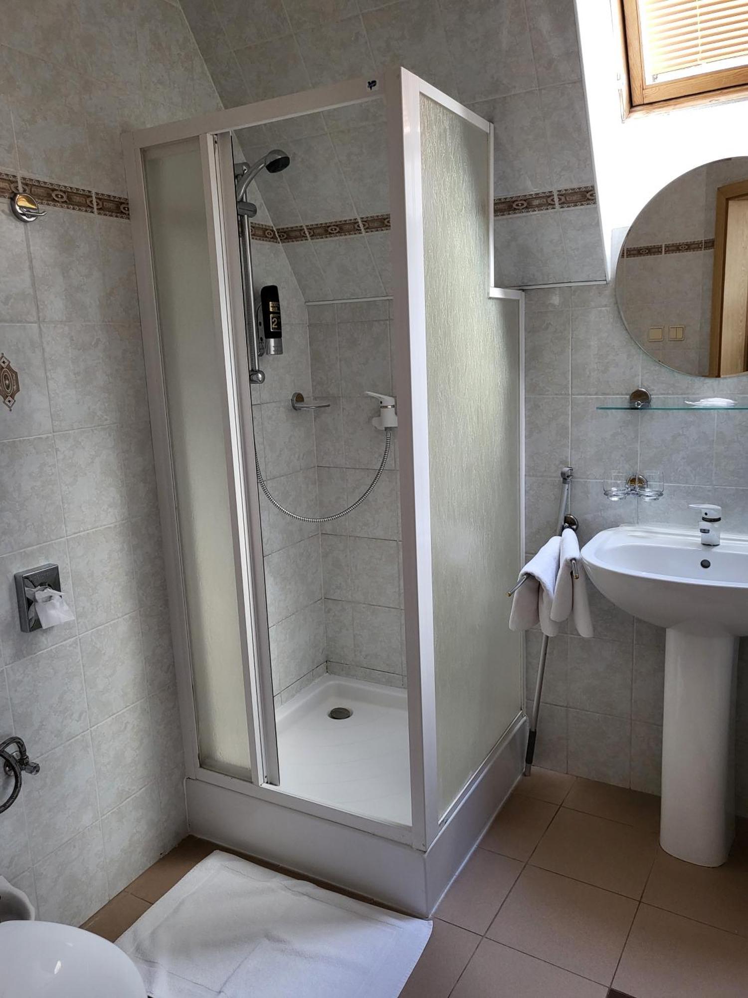 Hotel Margit Trenčianske Teplice Buitenkant foto