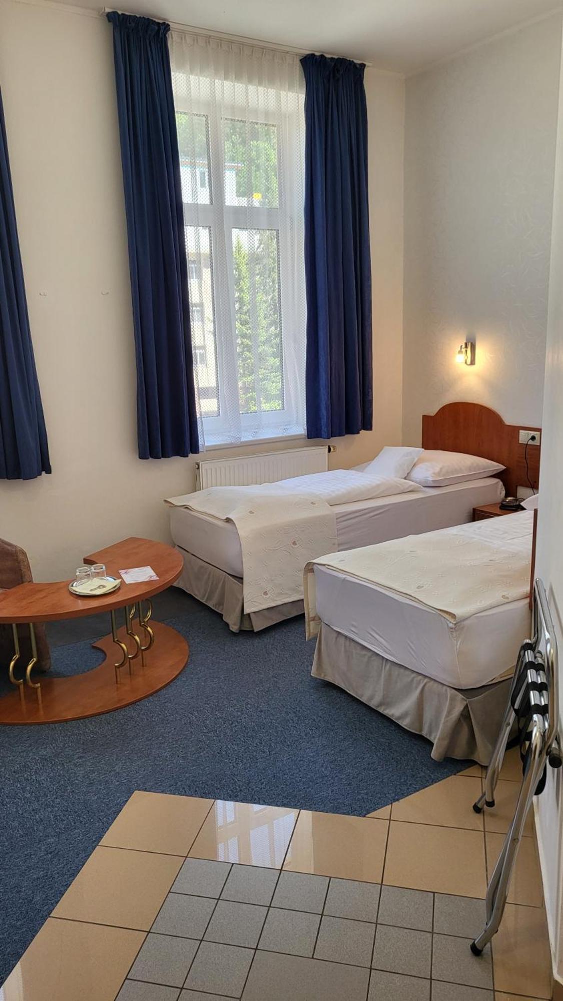 Hotel Margit Trenčianske Teplice Buitenkant foto